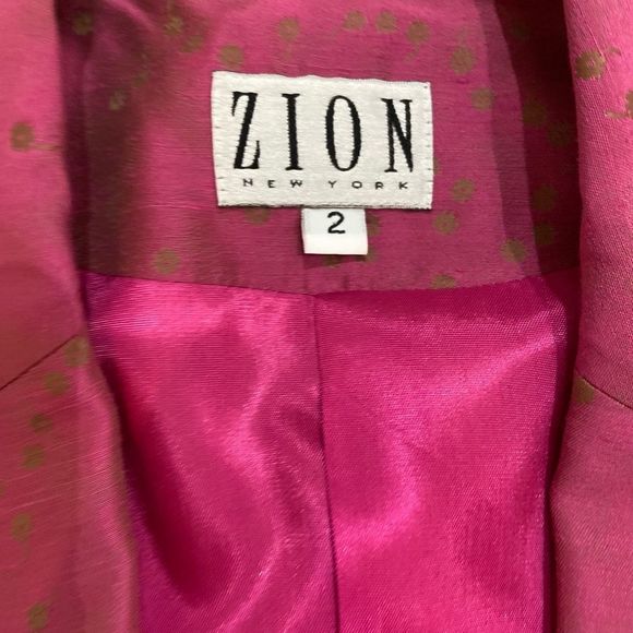 Vintage 1990’s Zion barbie pink print fitted lined blazer floral metal button 2 - Picture 14 of 14